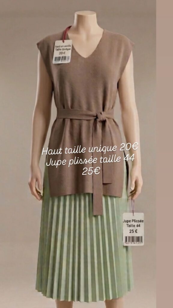 Ensemble Femme Élégant – Haut Ceinturé Taupe & Jupe Plissée Vert Sauge